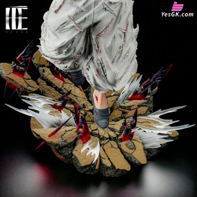 Jujutsu Kaisen Battle-Damaged Satoru Gojo 1/6 GK Statue - Heroe Collectibles Studio [Pre-Order] Jujutsu Kaisen