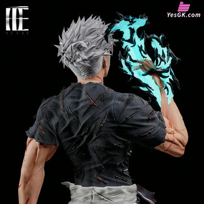 Jujutsu Kaisen Battle-Damaged Satoru Gojo 1/6 GK Statue - Heroe Collectibles Studio [Pre-Order] Jujutsu Kaisen