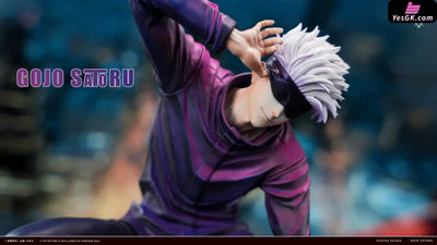 Jujutsu Kaisen Squatting Satoru Gojo Statue - Firefly Studio