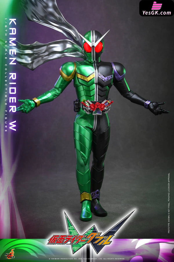 Kamen Rider W 1/6th Scale Collectible Figure TMS195 - Hot Toys