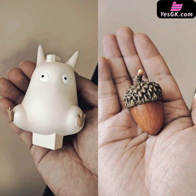 My Neighbor Totoro carrying acorns GK Statue - Long Miao Studio [Pre-Order] Miyazaki Anime