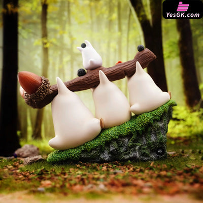 My Neighbor Totoro carrying acorns GK Statue - Long Miao Studio [Pre-Order] Miyazaki Anime