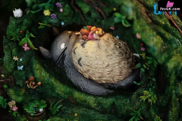 My Neighbor Totoro Hayao Miyazaki Desktop Scene Series 013 Totoro in the Tree Hole 1/6 GK Statue - OPM Studio