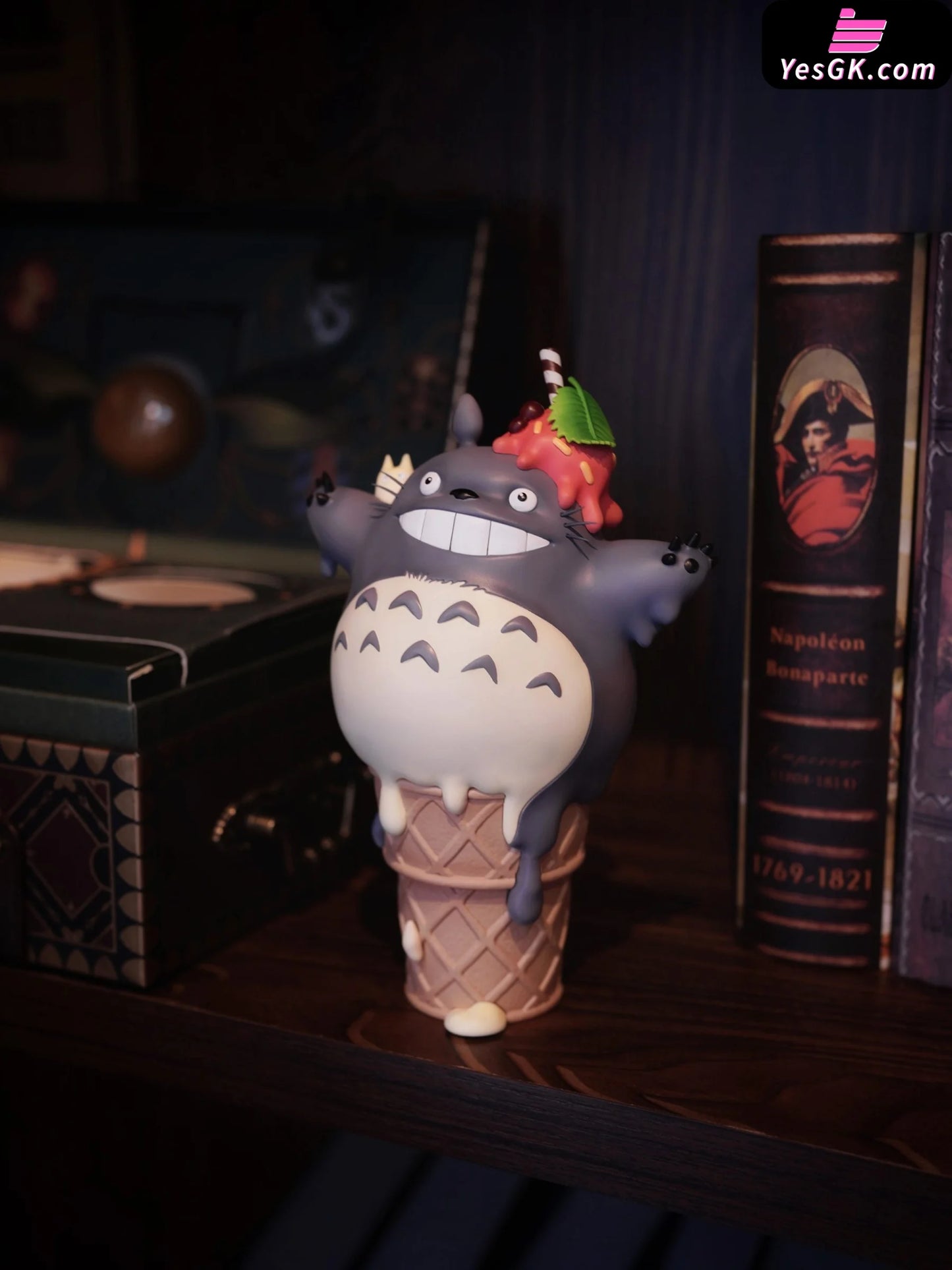 My Neighbour Totoro Ice Cream Statue - Long Miao Studio [Pre-Order]