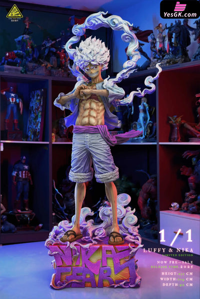 One Piece 1/1 & 1/2 Nikka Luffy 2.0 GK Statue - Super Bomb Studio [Pre-Order] One Piece