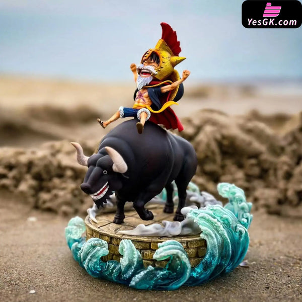 One Piece Bull Riding & Luffy Statue - Straw Hat Studio [Pre-Order Closed] Full Payment / Big
