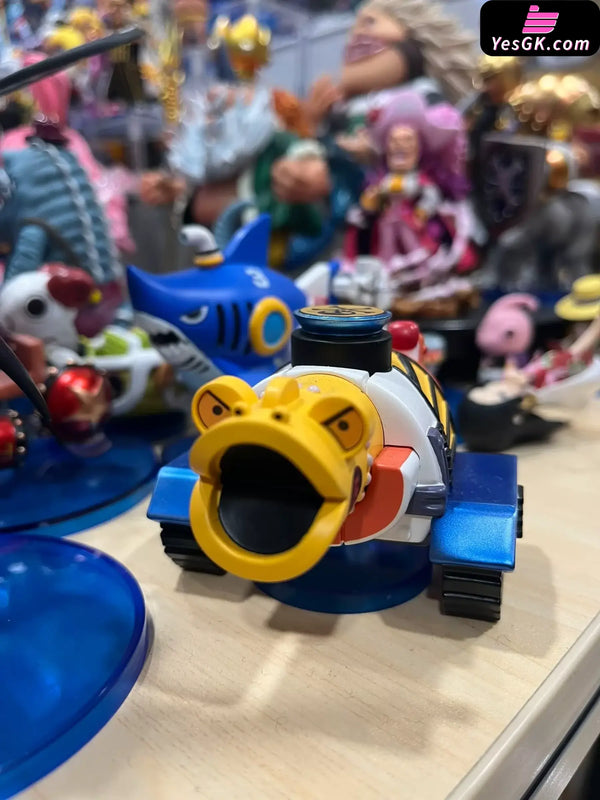 One Piece Crew Ships Series #13-17 Thousand Sunny Dock System Vehicles No.1-5 Statue - M4 Studio