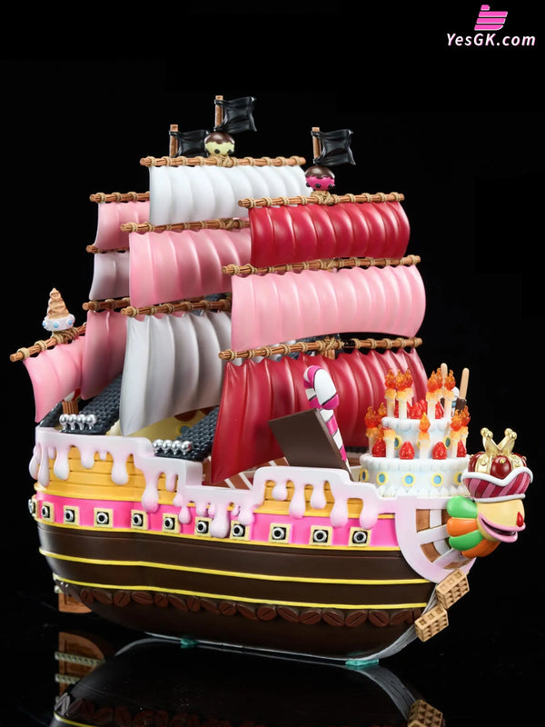 One Piece Crew Ships Series #36 Big Mom Pirates Ship Queen Mama Chanter Statue - M4 Studio