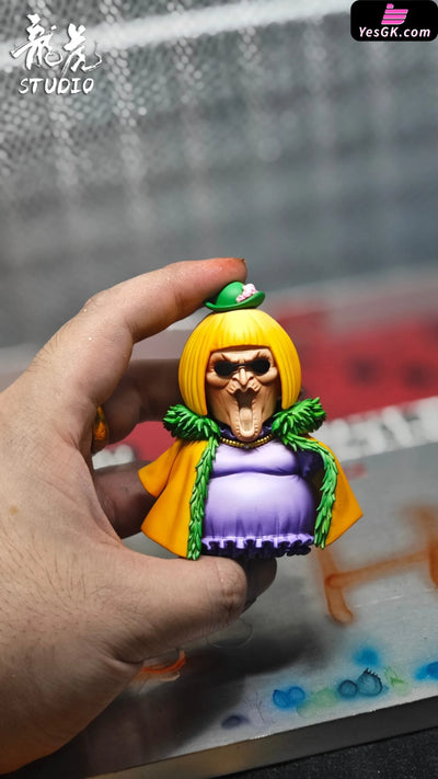 One Piece Miss Buckingham Stussy GK Statue - Long Hu Studio [Pre-Order] Deposit One Piece