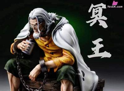 One Piece Seated Silvers Rayleigh Statue - Bt Studio [In Stock]