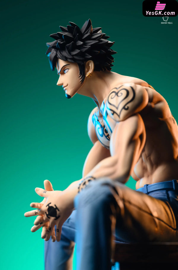 One Piece Seated Trafalgar D. Water Law Resin Statue - Brain-Hole Studio [Pre-Order]
