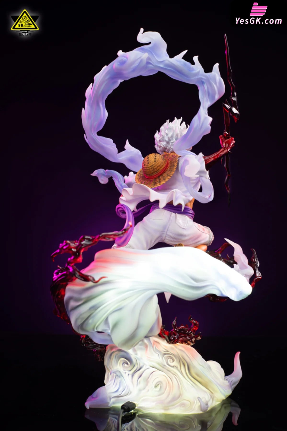 https://yesgk.com/cdn/shop/files/one-piece-straw-hats-series-3-nika-luffy-resin-statue-super-bomb-studio-pre-order-623.webp?v=1683315689&width=1445