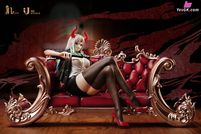 One Piece Suit Thug #11 Yamato Statue - In Studio & Iu [Pre-Order]