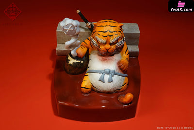Original #1 Cat Pioneer GK Statue - BITS Studio [Pre-Order] Original Design