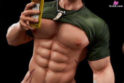 Original Decoration Worker Kevin Statue - Gentleman 18 Studio [In-Stock] Original Design