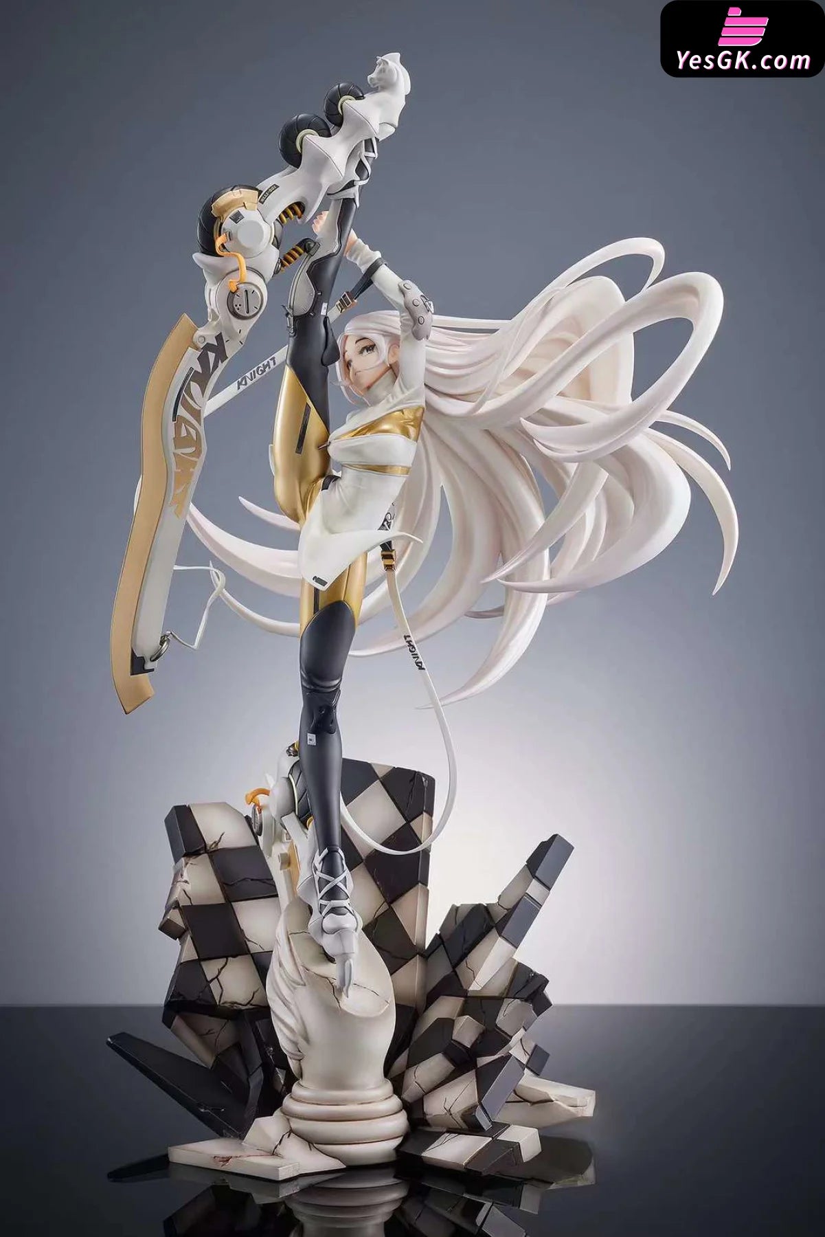 Original White Knight Between Black And Statue - Ribose Studio [Pre-Order]