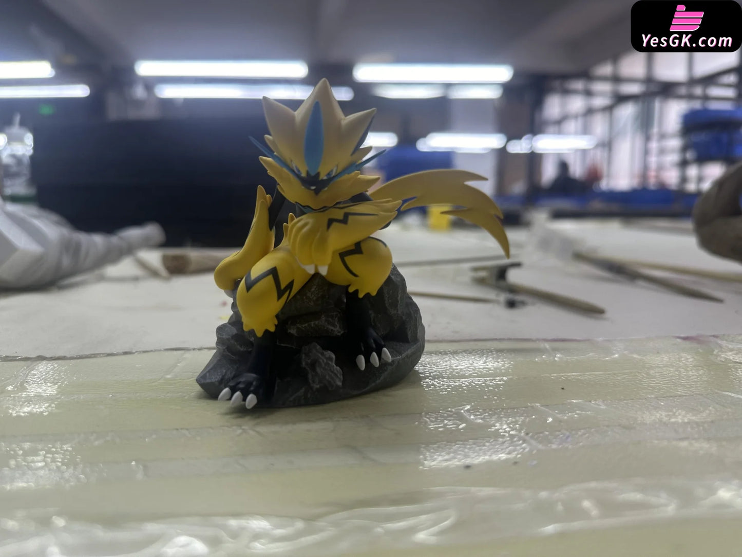 Pokemon #2 Zeraora Resin Statue - Dg Studio [Pre-Order] Pokémon