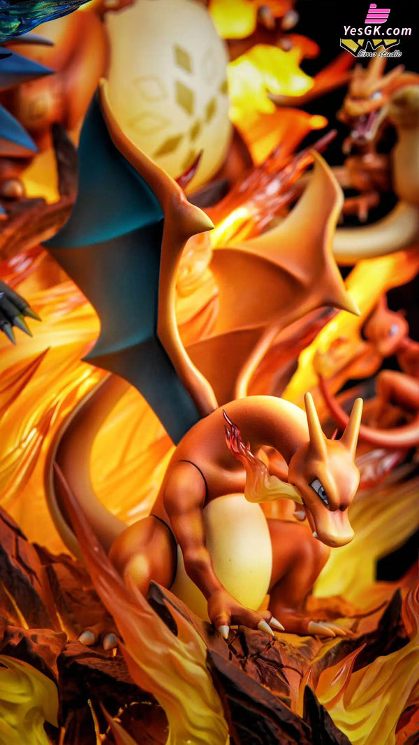 Pokemon Evolution Series 003 Charizard Statue - EMO Studio - Pokemon