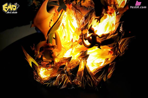 Pokemon Evolution Series 003 Charizard Statue - EMO Studio - Pokemon