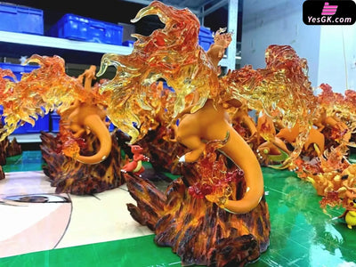 Pokémon Gigantamax Charizard Evolution Series Resin Statue - Crescent Studio [In Stock]