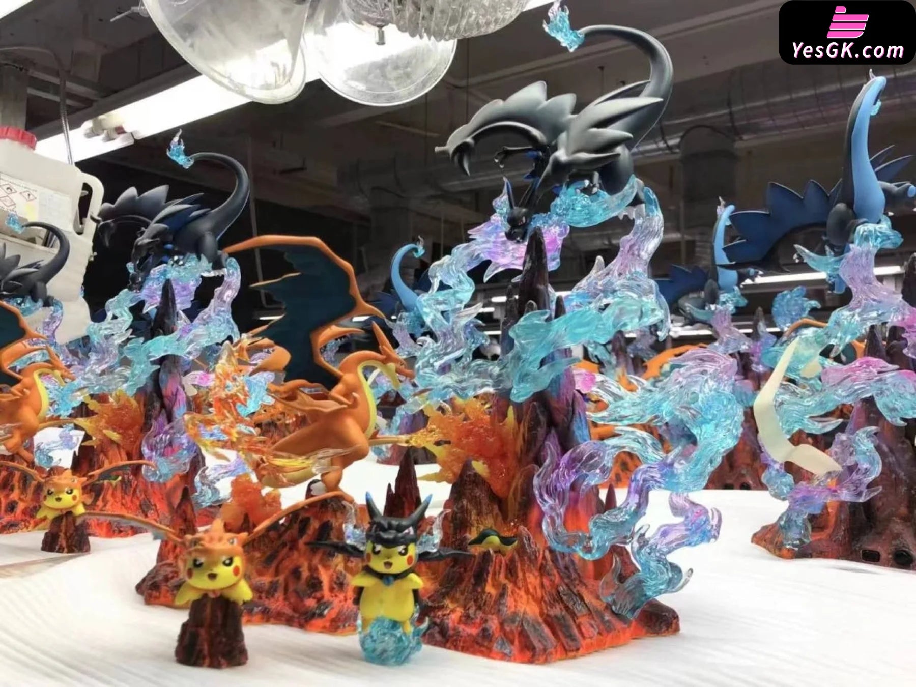 Pokémon Mega Charizard X and Mega Charizard Y Resin Statue - Sun Studi –  YesGK