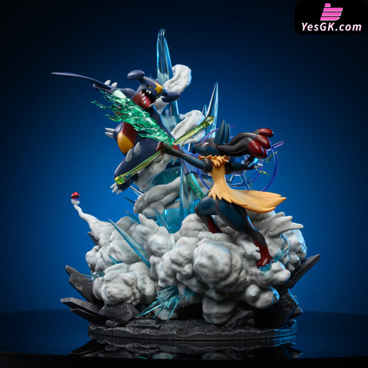 Pokémon Mega Lucario Vs Garchomp Resin Statue - 3L Studio [Pre-Order]