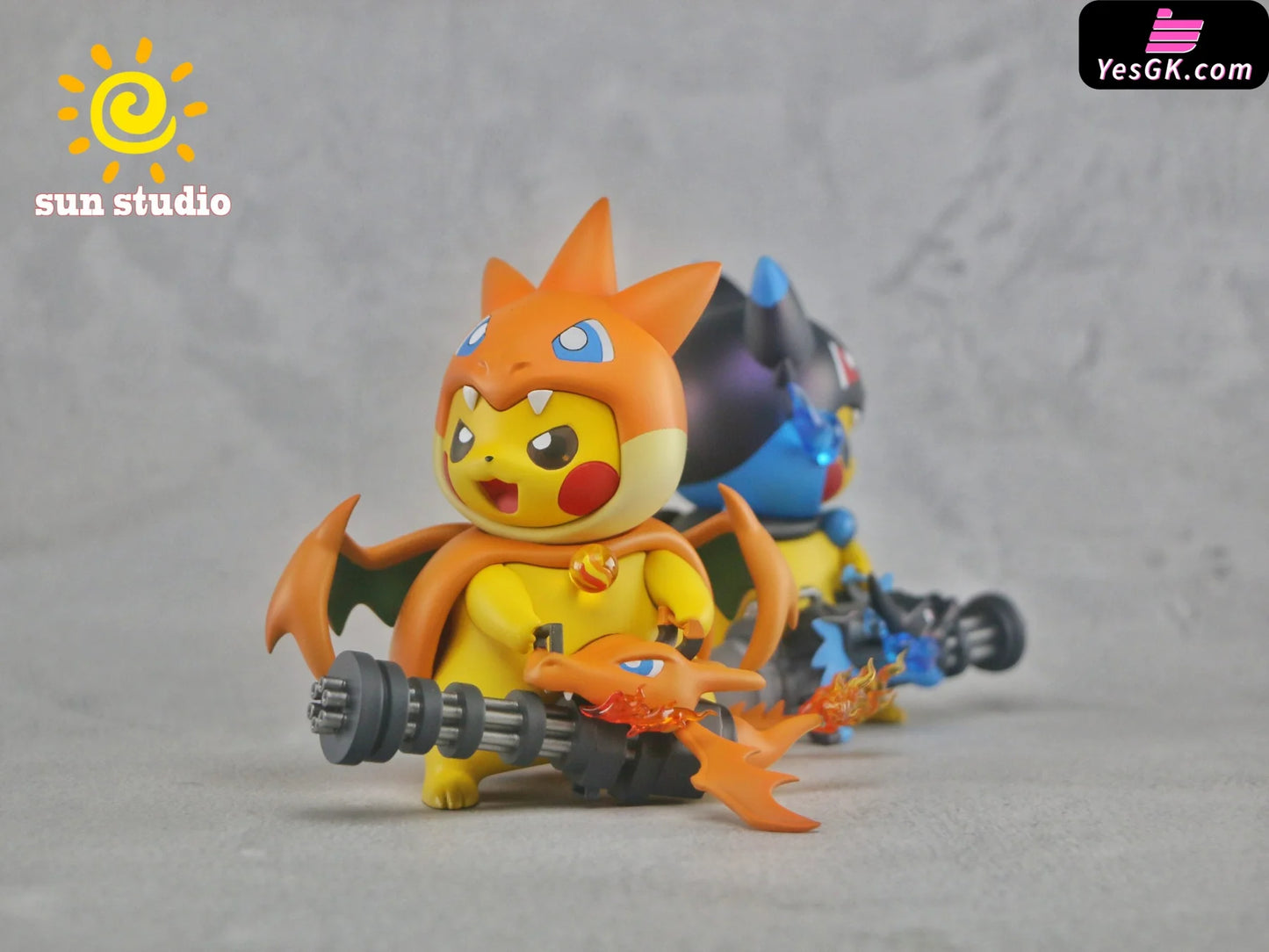 Pokemon Pikachu Cos Xy Charizard Resin Statue - Sun Studio [Pre-Order] Pokémon