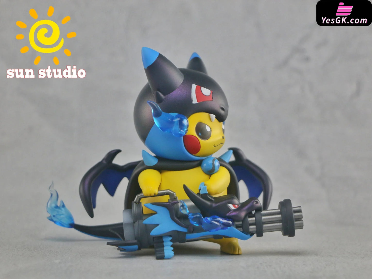 Pokemon Pikachu Cos Xy Charizard Resin Statue - Sun Studio [Pre-Order] Pokémon