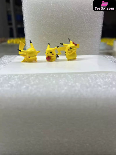 Pokémon Pikachu Three GK Statue - Original Studio [In-Stock] - Pokemon