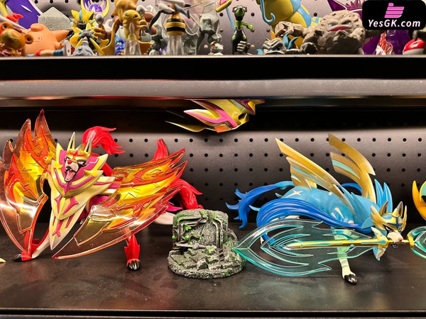 Pokemon Zacian & Zamazenta GK Statue - Wonder Studio [In-Stock] - Pokemon