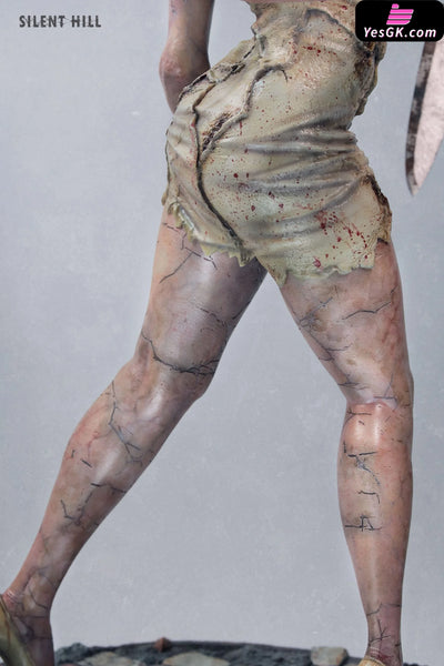 Silent Hill (Film) 1/3 Scale Nurse Statue - Deep Tale Studio [Pre-Order] Others