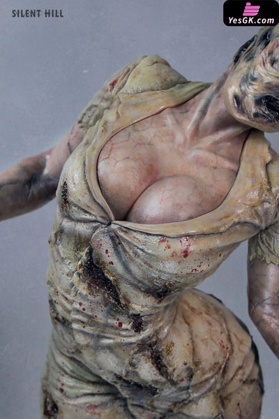 Silent Hill (Film) 1/3 Scale Nurse Statue - Deep Tale Studio [Pre-Order] Others