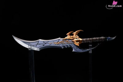 Solo Leveling Kasaka’s Venom Fang & Knight Killer 1/1 GK Statue - Panda Studio [Pre-Order] - Full Payment / Kasaka’s