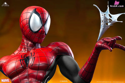 SpiderMan Life-Size Bust 1/1 Statue - Queen Studio [In-Stock] Full Payment / Red & Black Version MARVEL