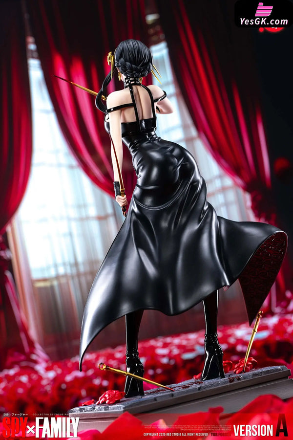 Spy x Family Yor Forger Statue - Red Studio