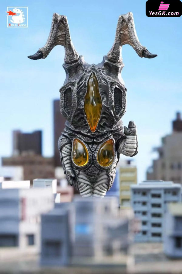 Ultraman Goodbye Childhood #1 Hello Little Monster Alien Baltan & Zetton & Alien Metron GK Statue - KAIJUU TANDO Studio