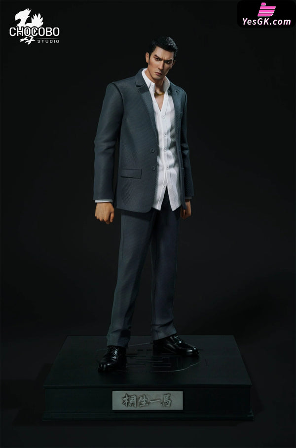 Yakuza Kazuma Kiryu Dual Version GK Statue - CHOCOBO Studio [Pre-Order Closed] Deposit / Black Suit Version Street